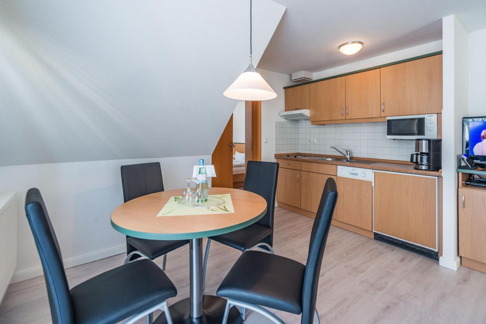 Am Weststrand Apartmenthaus Waldeck Ostseebad Kühlungsborn Buitenkant foto