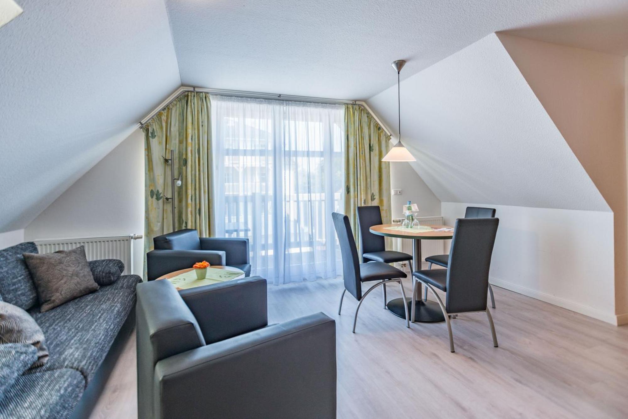 Am Weststrand Apartmenthaus Waldeck Ostseebad Kühlungsborn Buitenkant foto
