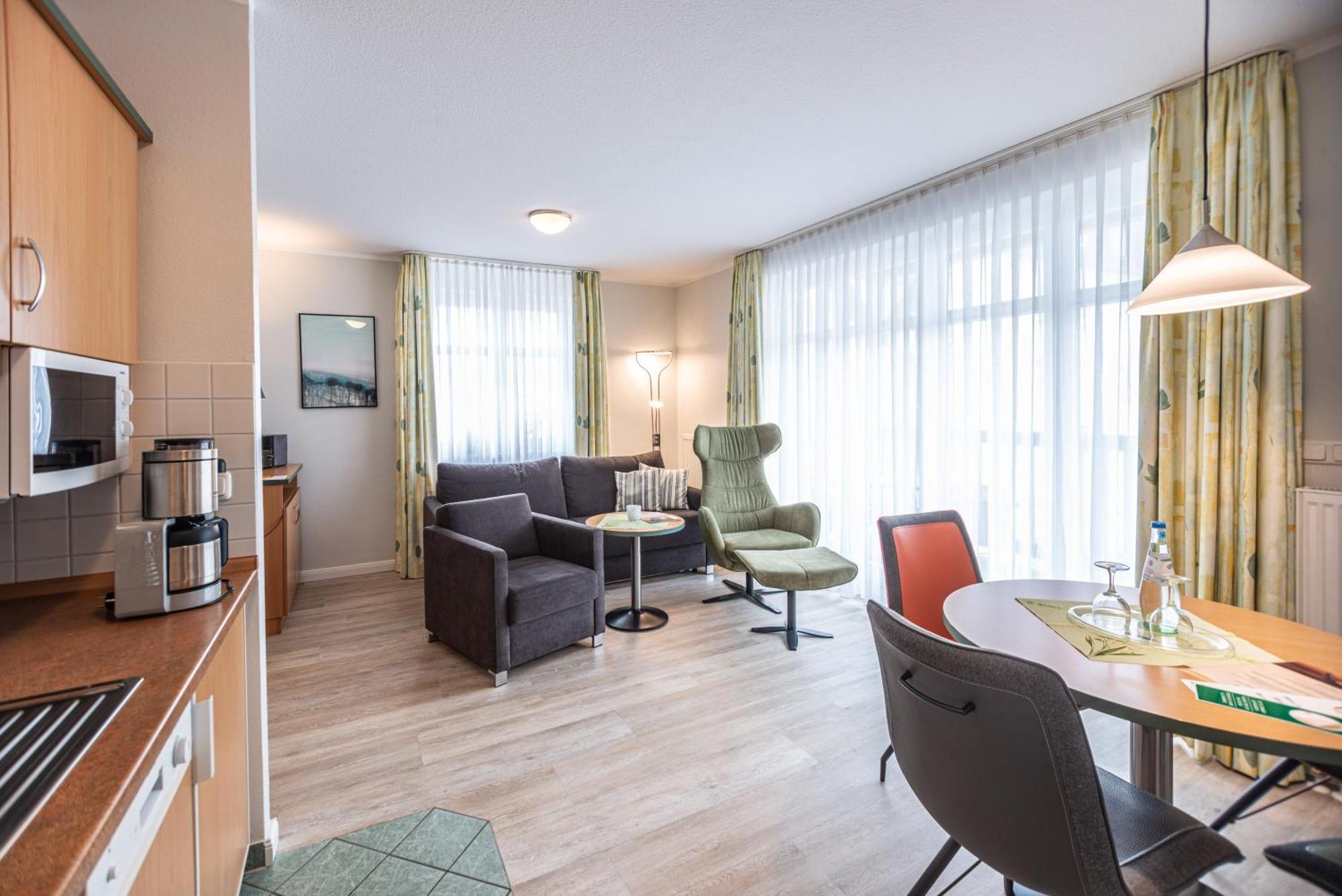Am Weststrand Apartmenthaus Waldeck Ostseebad Kühlungsborn Buitenkant foto