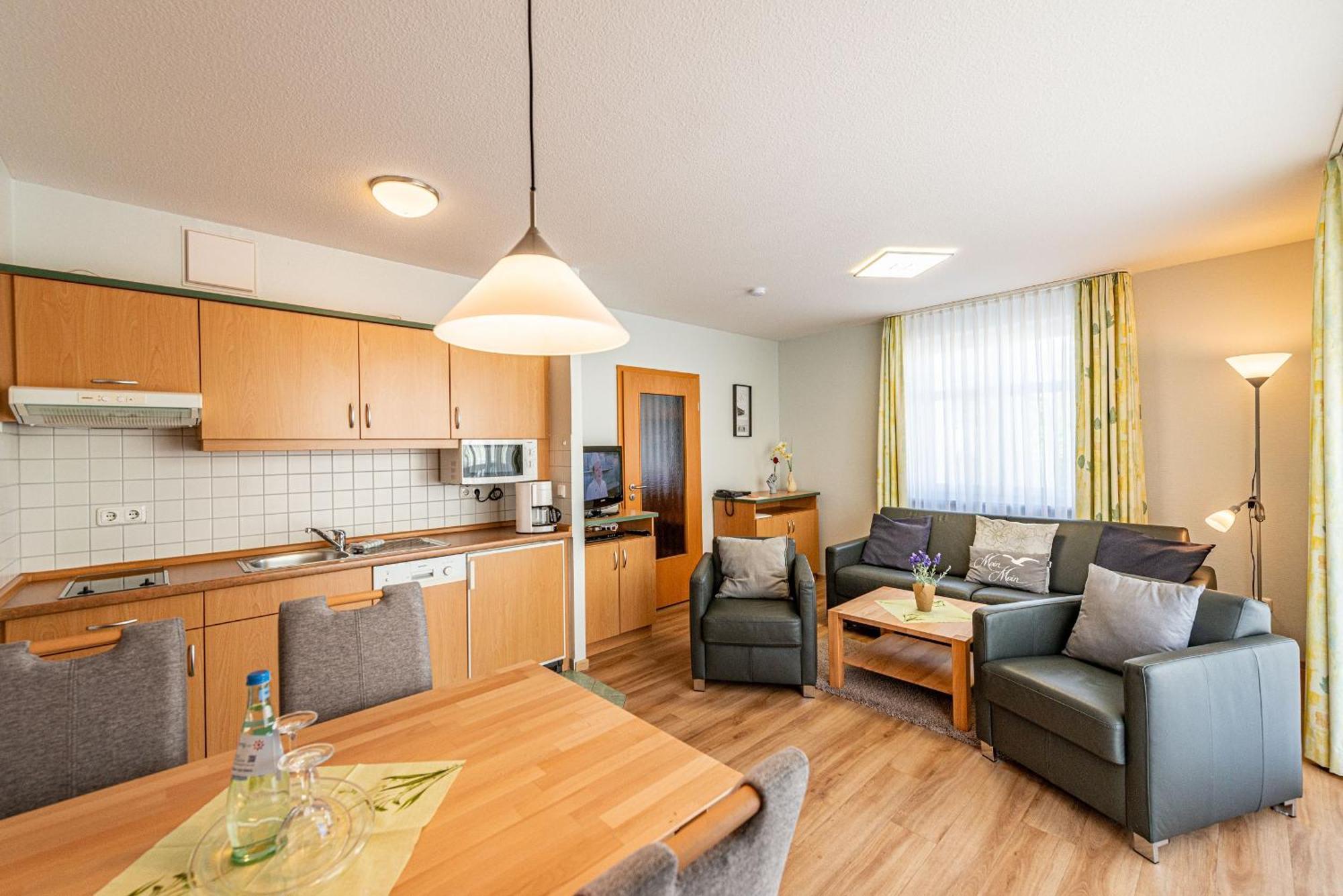 Am Weststrand Apartmenthaus Waldeck Ostseebad Kühlungsborn Buitenkant foto
