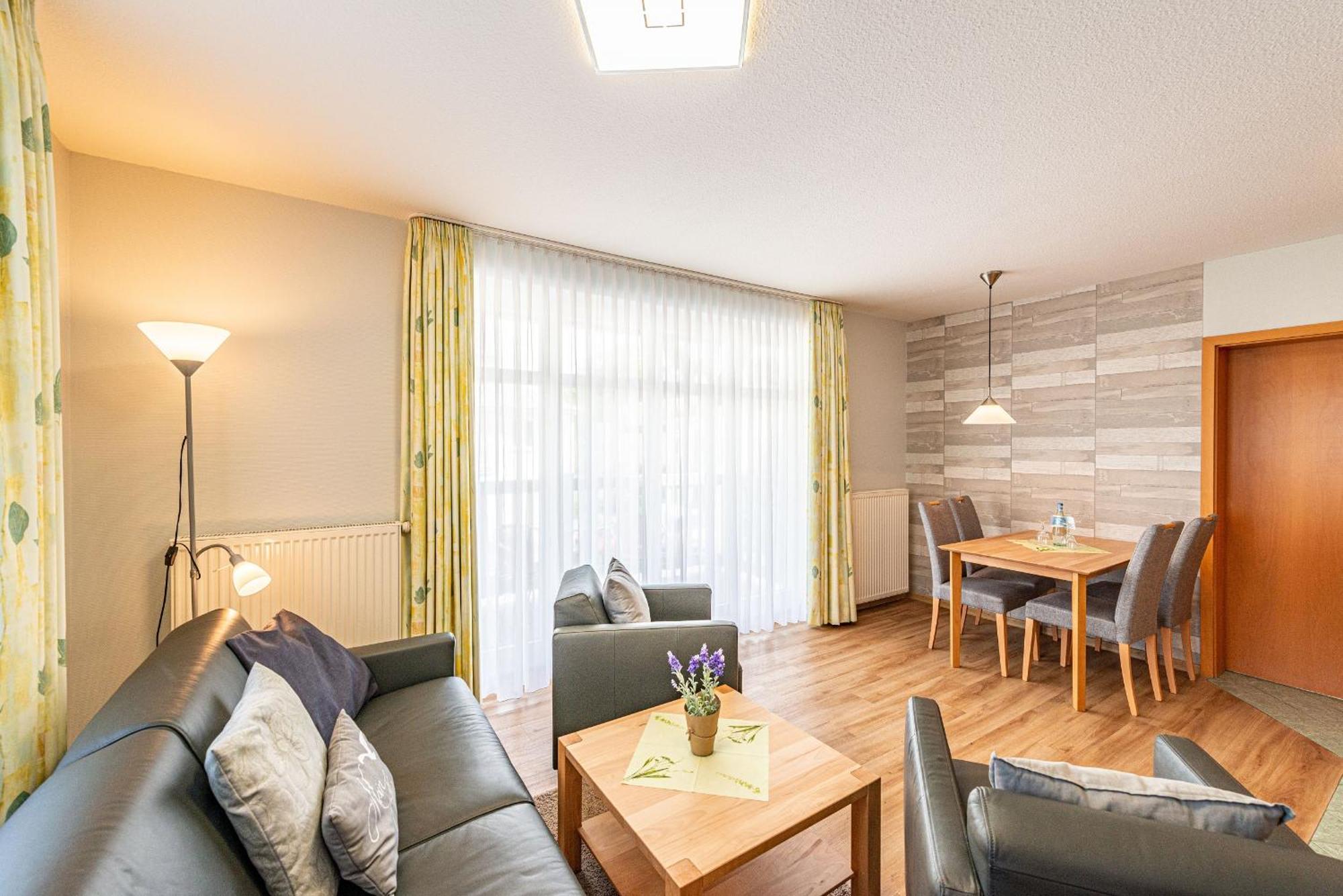 Am Weststrand Apartmenthaus Waldeck Ostseebad Kühlungsborn Buitenkant foto