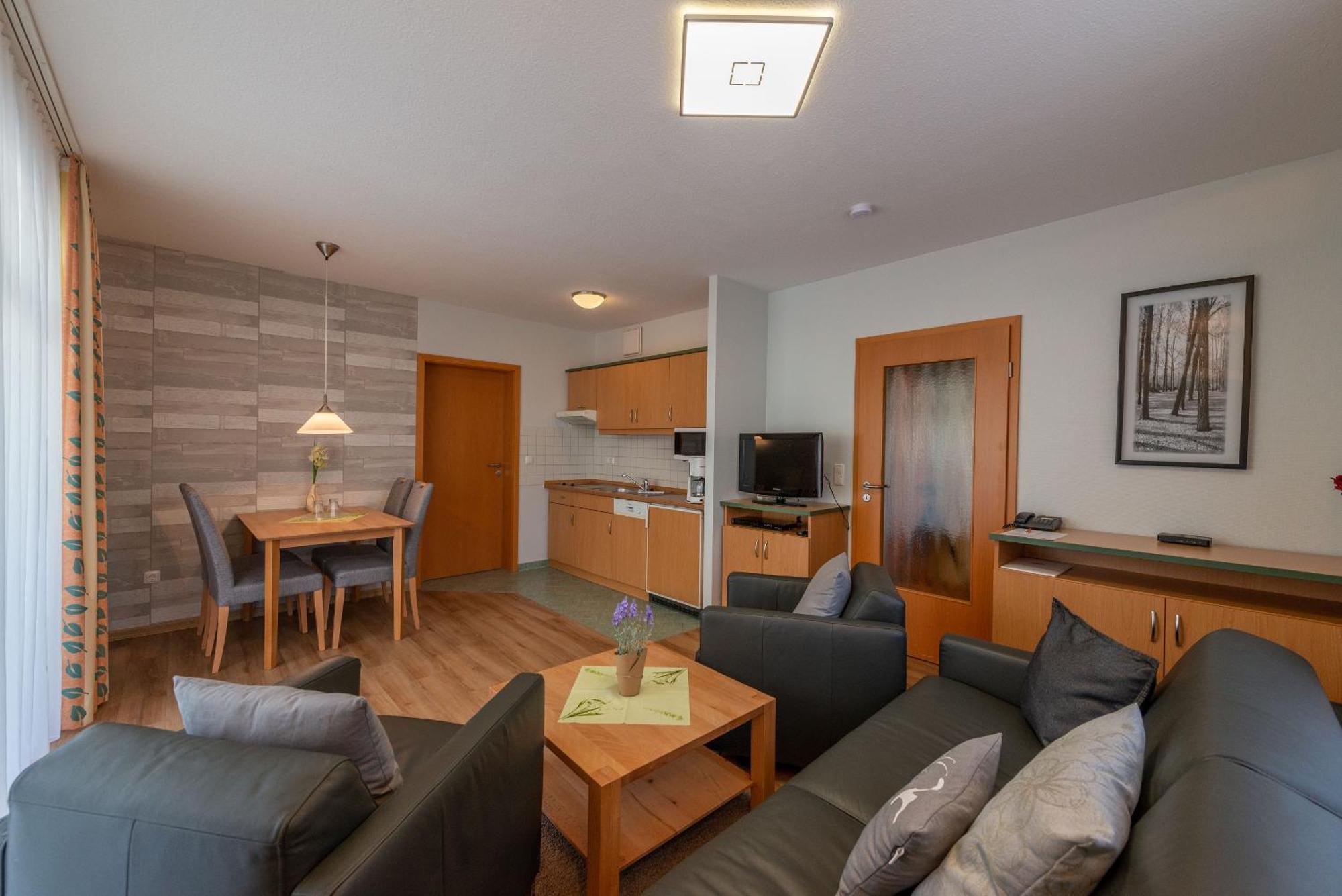 Am Weststrand Apartmenthaus Waldeck Ostseebad Kühlungsborn Buitenkant foto