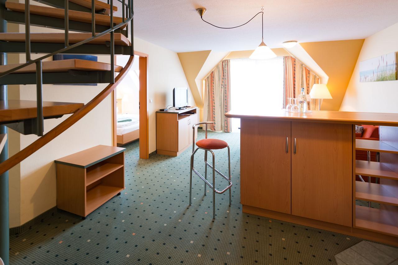 Am Weststrand Apartmenthaus Waldeck Ostseebad Kühlungsborn Buitenkant foto