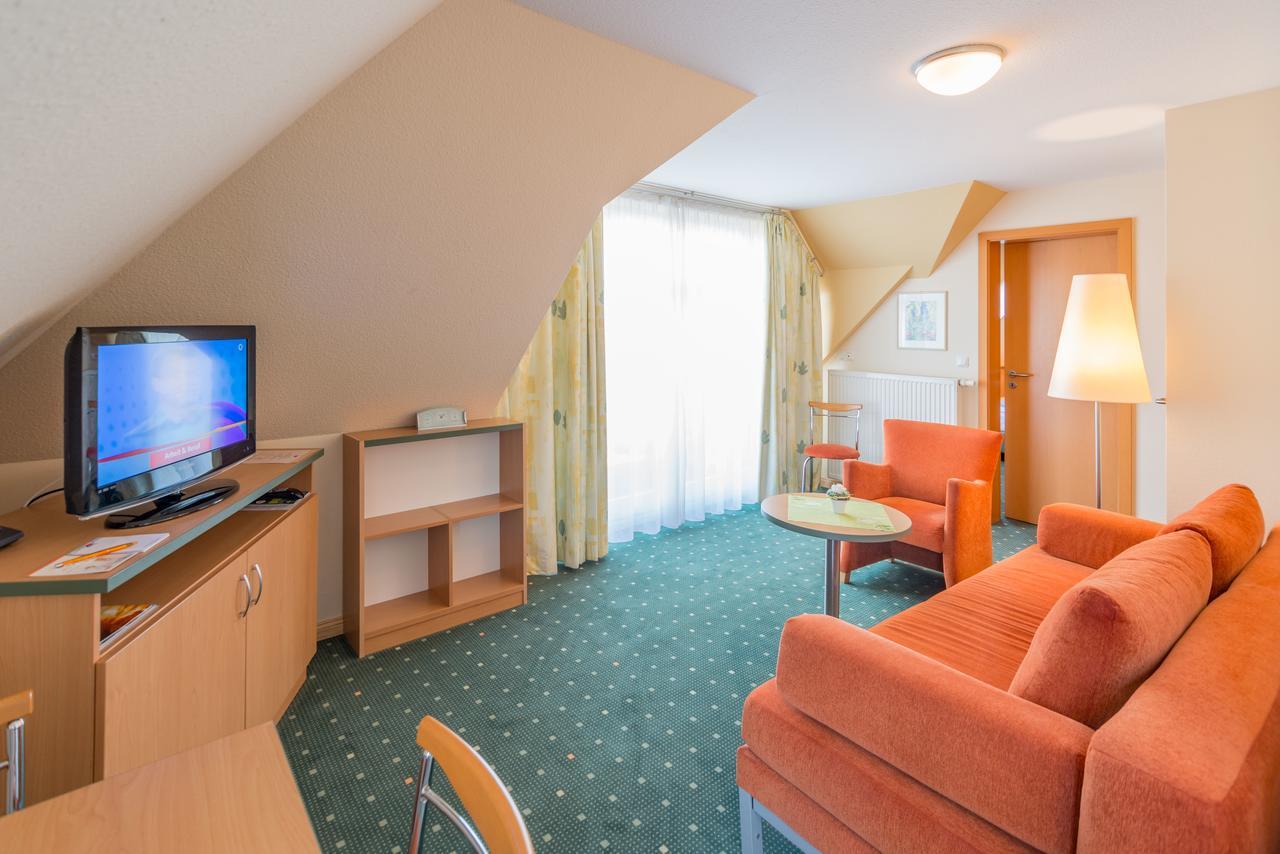 Am Weststrand Apartmenthaus Waldeck Ostseebad Kühlungsborn Buitenkant foto