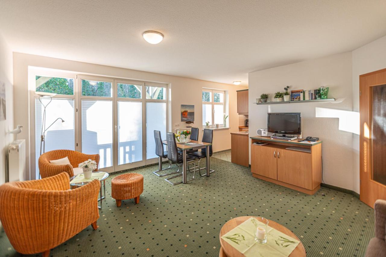 Am Weststrand Apartmenthaus Waldeck Ostseebad Kühlungsborn Buitenkant foto